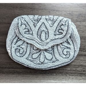 VTG 20s Art Nouveau Made in France White & Silver Beaded Dance Bag/Finger Bag